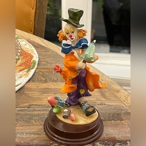 Perfect & Beautiful VINTAGE CLOWN 🤡 ACCENT piece - Collector’s Material